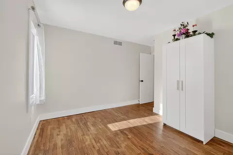 Bedroom - 739 Randolph, Jackson, MI 49203 photo 6 of 8