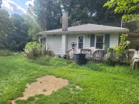 13690 Hutchinson, Dowling, MI 49050