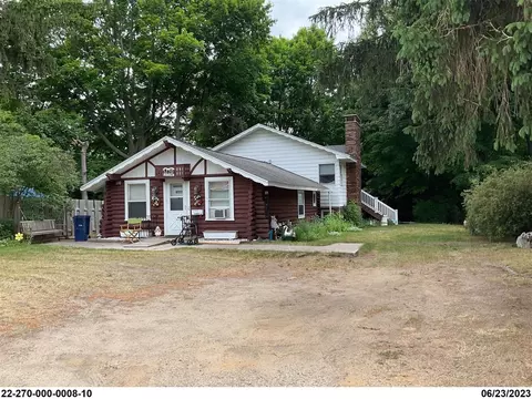 1016 E Colby, Whitehall, MI 49461