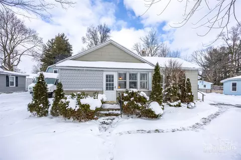 408 E Market, Greenville, MI 48838