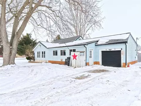 8654 Cady, Jackson, MI 49201 photo 2