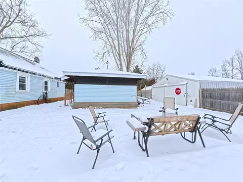 8654 Cady, Jackson, MI 49201 photo 3
