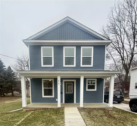 656 Cooper, Jackson, MI 49203
