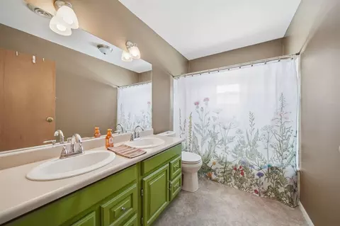 Bath - 3357 Robinson, Jackson, MI 49203 photo 2 of 2