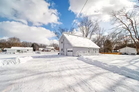3357 Robinson, Jackson, MI 49203