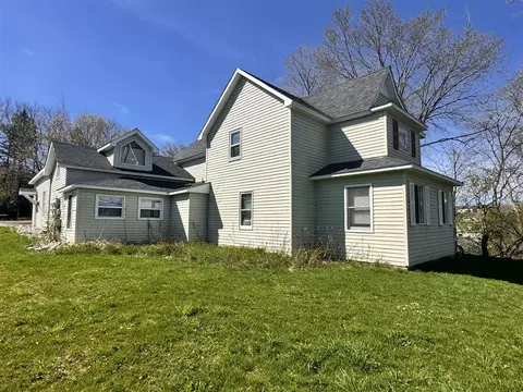 138 E Sheridan, Petoskey, MI 49770