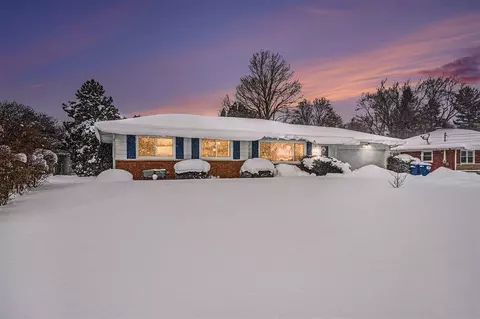 2413 Tamrack, Kalamazoo, MI 49006