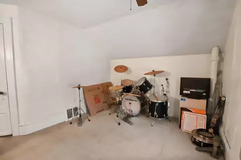 Bedroom - 1300 N Waterloo, Jackson, MI 49202 photo 1 of 5