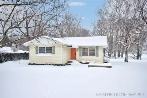 1647 W Lakewood, Holland, MI 49424