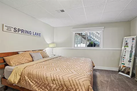 Bedroom - 627 Parkview, Spring Lake, MI 49456 photo 7 of 8