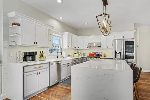 Kitchen - 627 Parkview, Spring Lake, MI 49456 photo 3 of 5