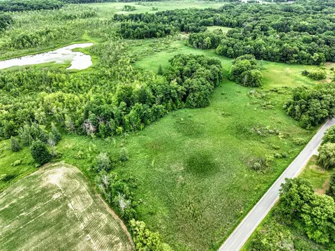 Vl Mud Lake Rd, Bellevue, MI 49021