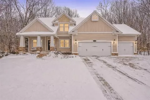 16492 W Willow, Spring Lake, MI 49456