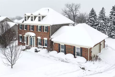 1367 Meadow Grn, Caledonia, MI 49316