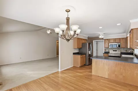 Living - 73986 Madison, Armada, MI 48005 photo 4 of 5