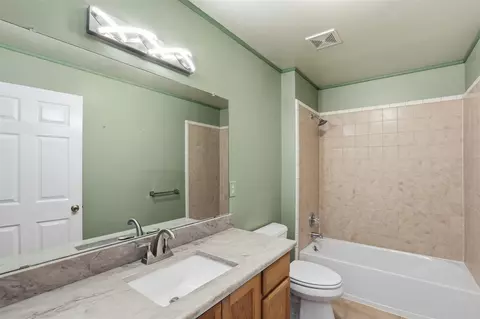Bath - 73986 Madison, Armada, MI 48005 photo 1 of 2