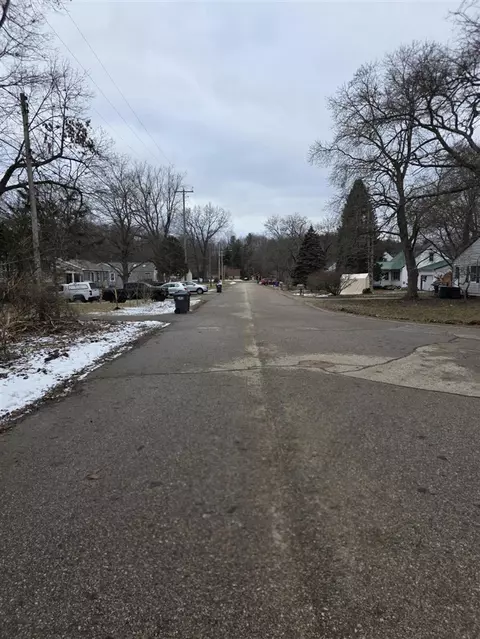 V/l Bronson, Plainwell, MI 49080 photo 6