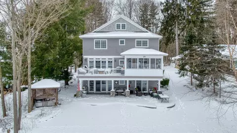 5160 Merriman, Jackson, MI 49201