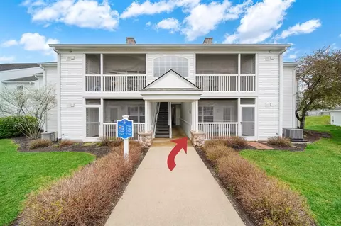 2738 S Knightsbridge, Ann Arbor, MI 48105