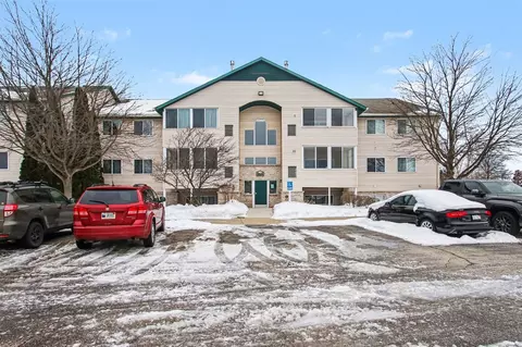 5869 Crosswinds #11, Norton Shores, MI 49444