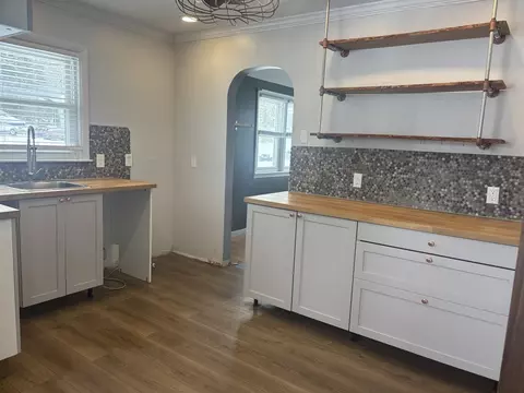 Kitchen - 400 Colfax, Jackson, MI 49203 photo 1 of 2