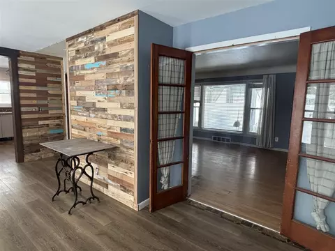 Entry Way - 400 Colfax, Jackson, MI 49203 photo 1 of 1