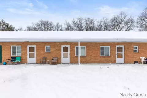 9896 11 Mile, Mecosta, MI 49332
