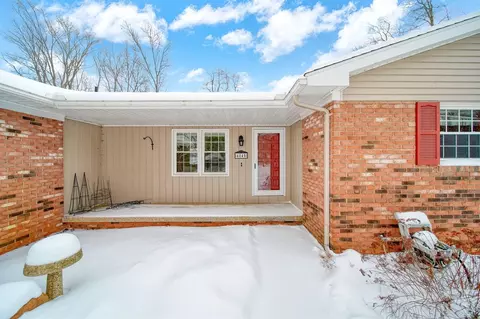 Exterior - 4845 Firethorne, Jackson, MI 49201 photo 2 of 9