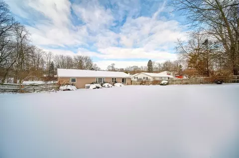 Exterior - 4845 Firethorne, Jackson, MI 49201 photo 6 of 9