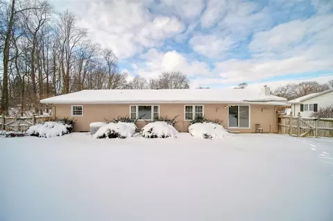 Exterior - 4845 Firethorne, Jackson, MI 49201 photo 4 of 9