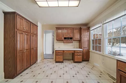 Kitchen - 4845 Firethorne, Jackson, MI 49201 photo 1 of 4