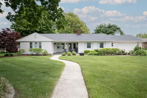 751 Monroe, South Haven, MI 49090