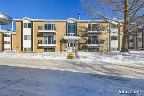 2759 Leonard #B 10, Grand Rapids, MI 49504