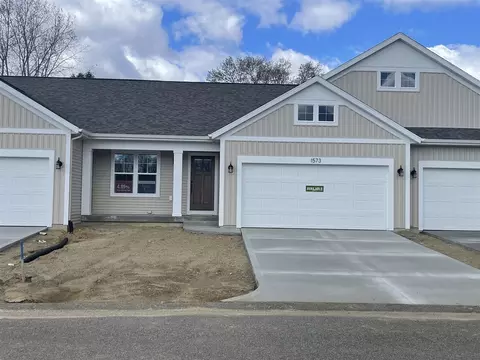 1573 N N Vlg, Kalamazoo, MI 49009