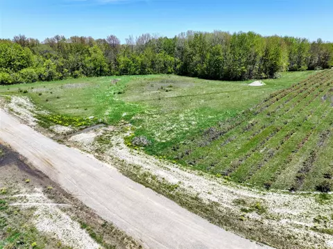 59314 Benny Ct #PARCEL 7, Grand Junction, MI 49056