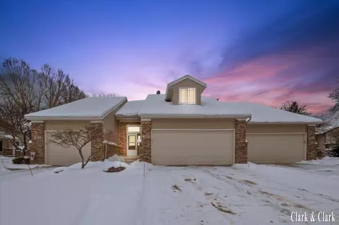 312 E North, Hastings, MI 49058