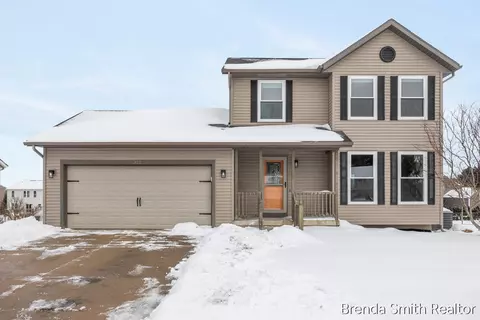 312 Lloyd, Middleville, MI 49333