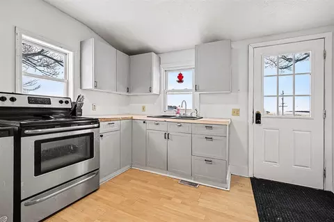 Kitchen - 5947 E State, Hastings, MI 49058 photo 3 of 3