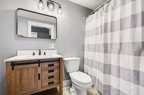 Bath - 5947 E State, Hastings, MI 49058 photo 2 of 2