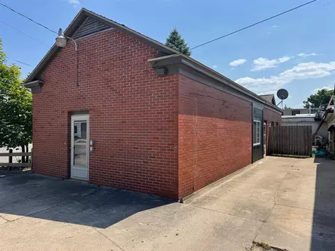 177 S Benson, White Cloud, MI 49349 photo 3