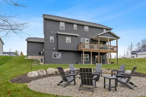 Exterior - 3361 Box Elder, Jenison, MI 49428 photo 11 of 14