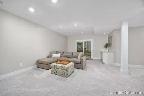 Living - 3361 Box Elder, Jenison, MI 49428 photo 6 of 6