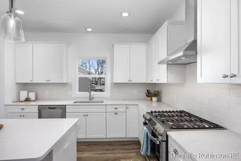 Kitchen - 3361 Box Elder, Jenison, MI 49428 photo 1 of 4