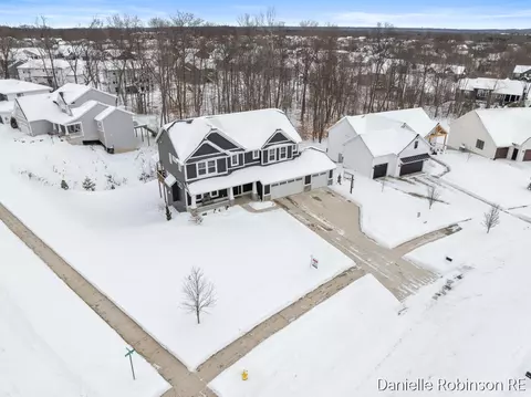 View/Area - 3361 Box Elder, Jenison, MI 49428 photo 2 of 3