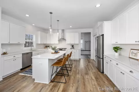 Kitchen - 3361 Box Elder, Jenison, MI 49428 photo 3 of 4