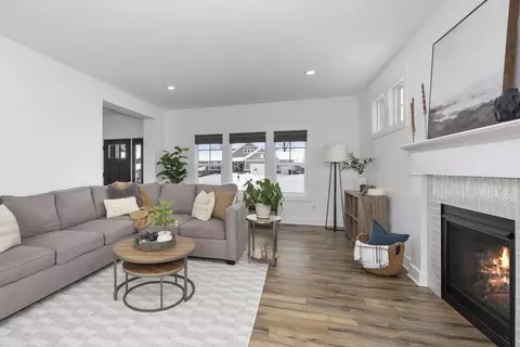 Living - 3361 Box Elder, Jenison, MI 49428 photo 3 of 6