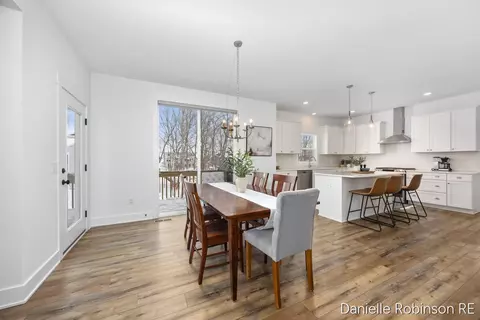 Dining - 3361 Box Elder, Jenison, MI 49428 photo 3 of 3