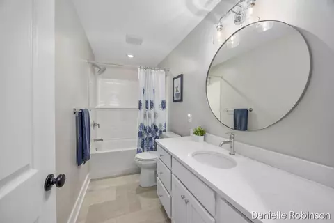 Bath - 3361 Box Elder, Jenison, MI 49428 photo 4 of 4