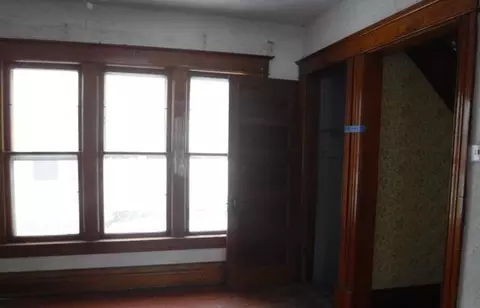 Living - 919 4th, Three Rivers, MI 49093 photo 4 of 4