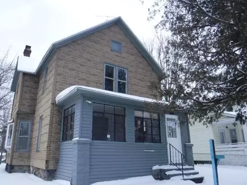 919 4th, Three Rivers, MI 49093